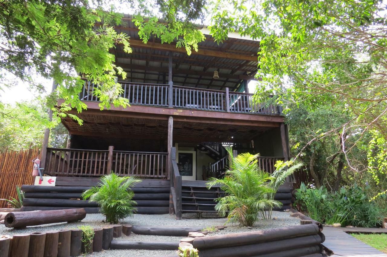 Umkhumbi Lodge Хлухлуве Экстерьер фото