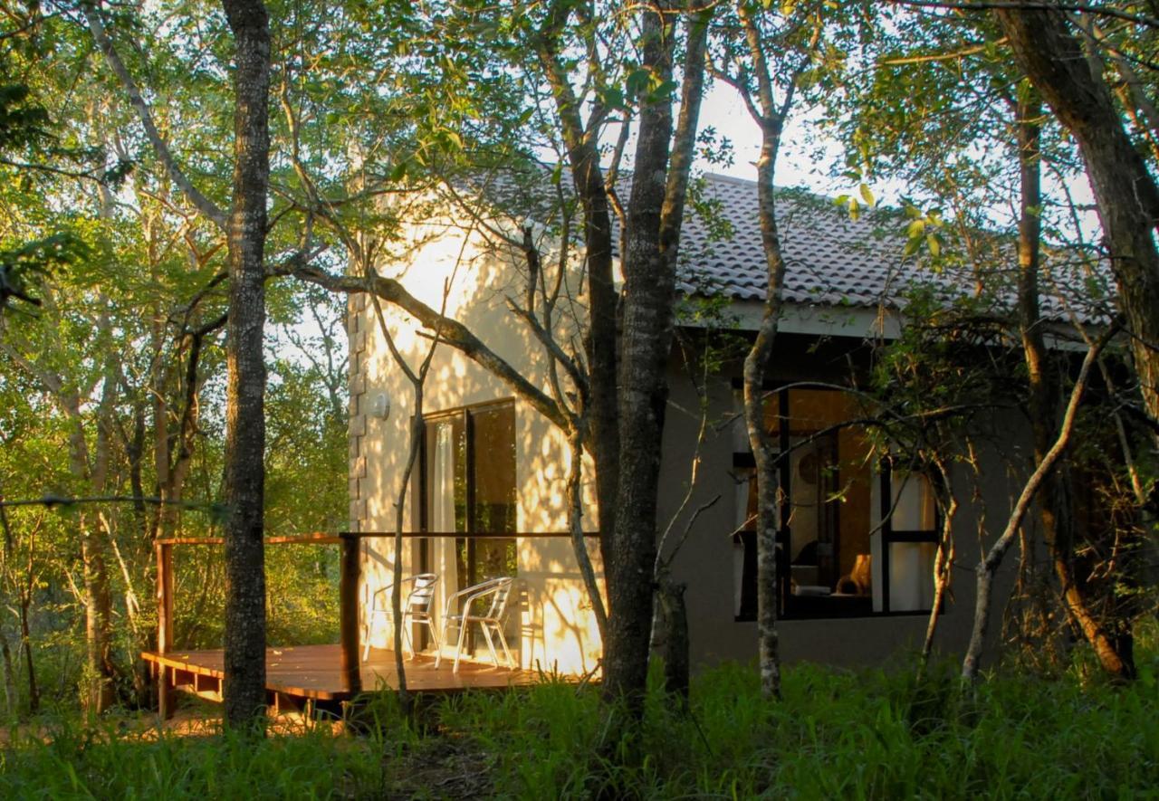 Umkhumbi Lodge Хлухлуве Экстерьер фото